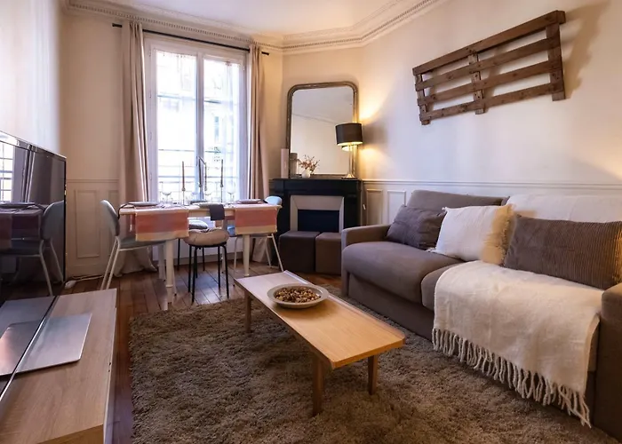 Charming Flat Sacre Coeur 아파트 *